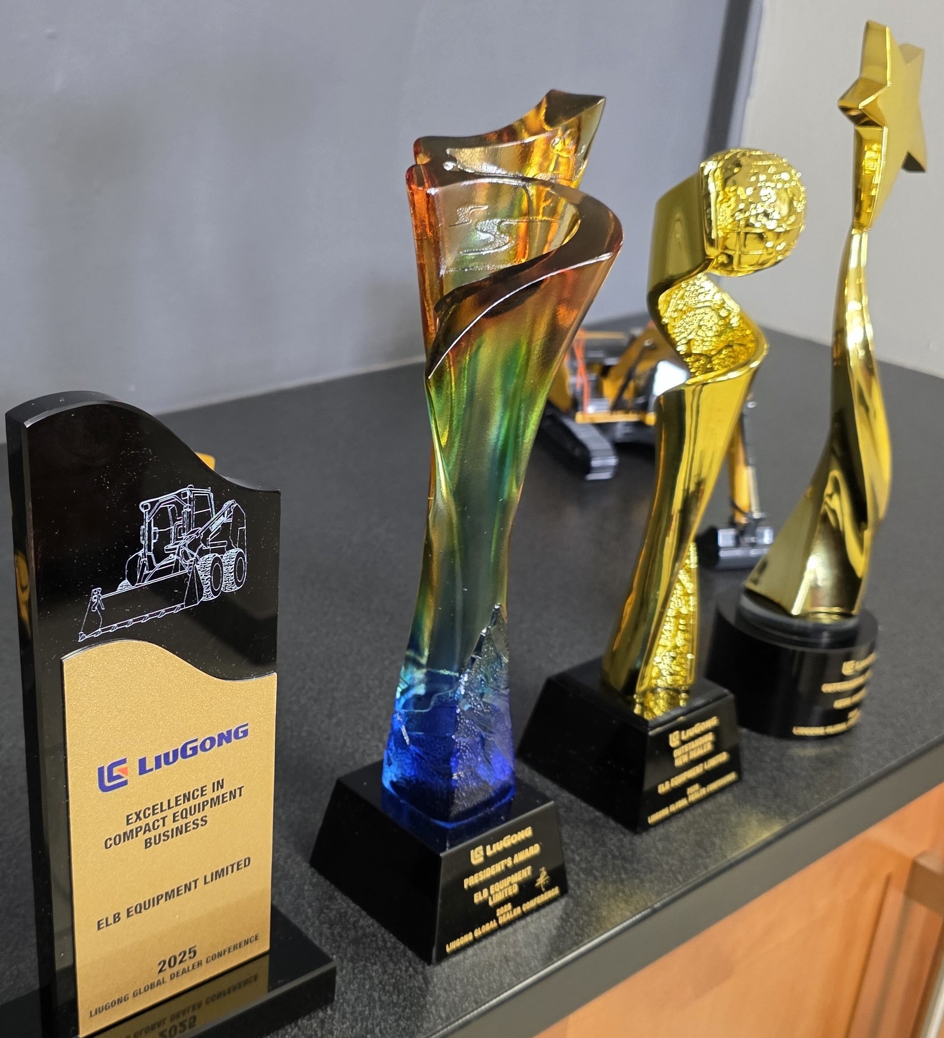 CONSTRUCTION EQUIPMENT MANUFACTURER WINS FOUR GLOBAL AWARDS