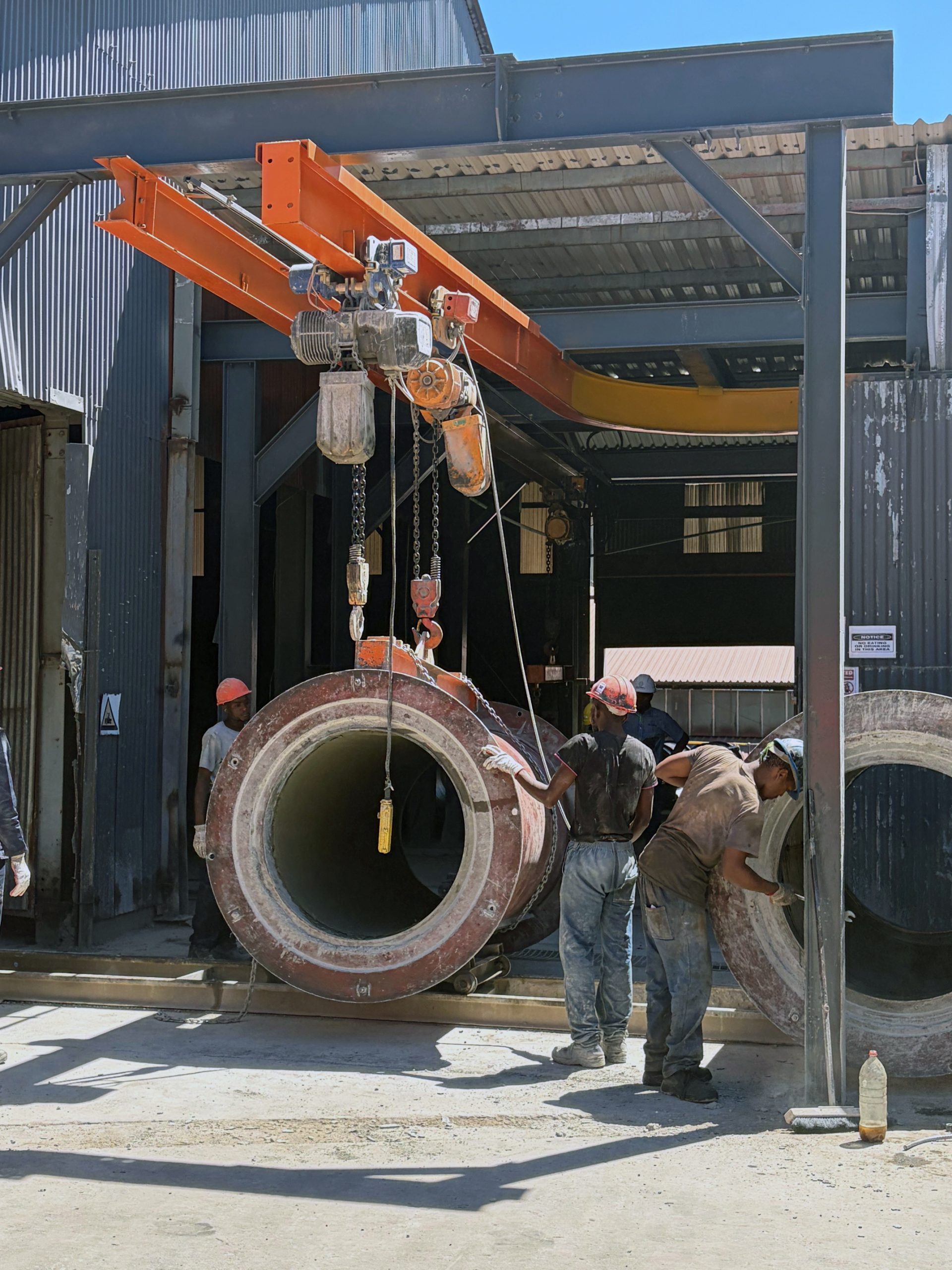 PRETORIA PRECASTER IS ‘SHOOTING THE LIGHTS OUT’ PRETORIA PRECASTER IS ‘SHOOTING THE LIGHTS OUT’