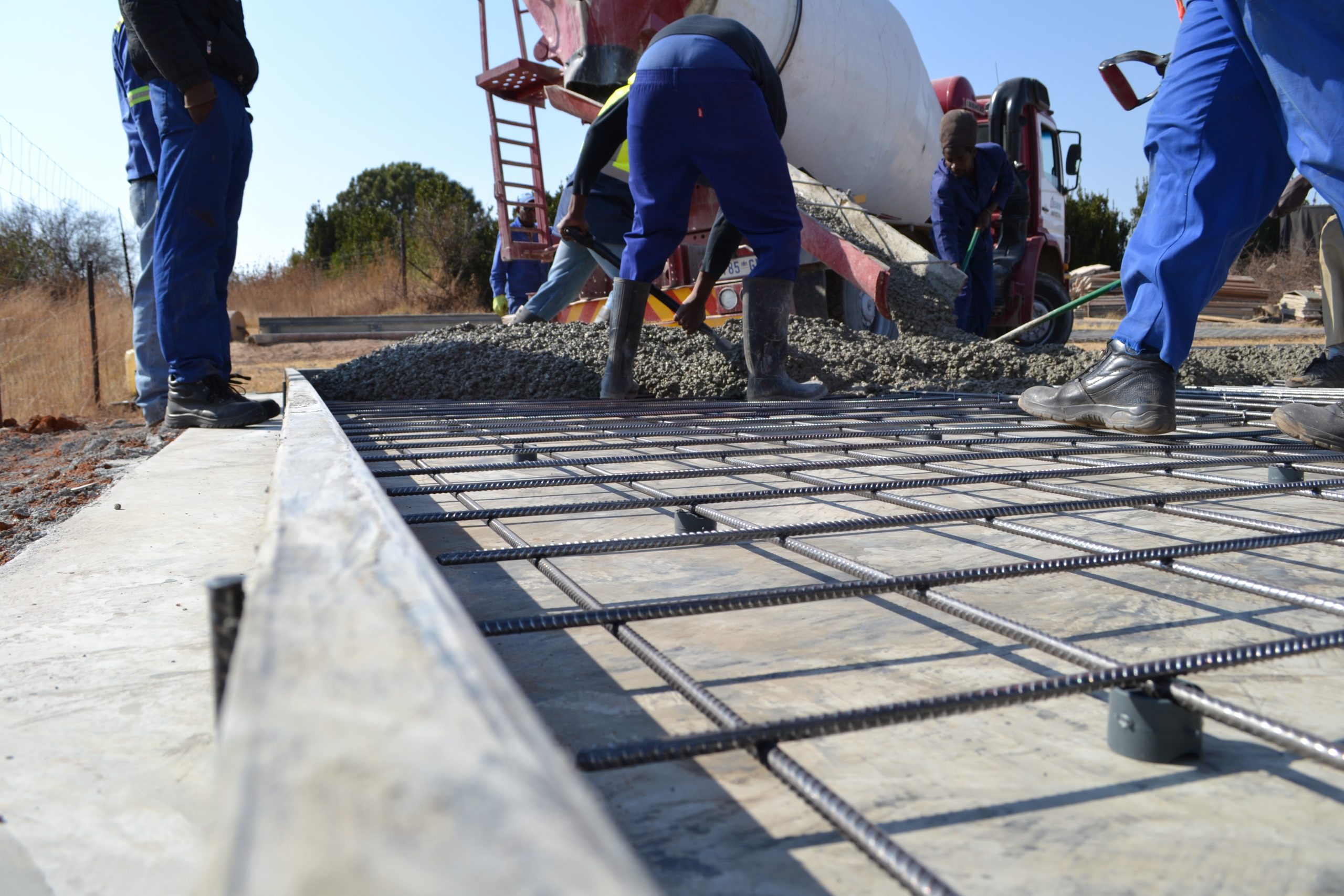 10 REASONS TO SPECIFY READYMIX CONCRETE